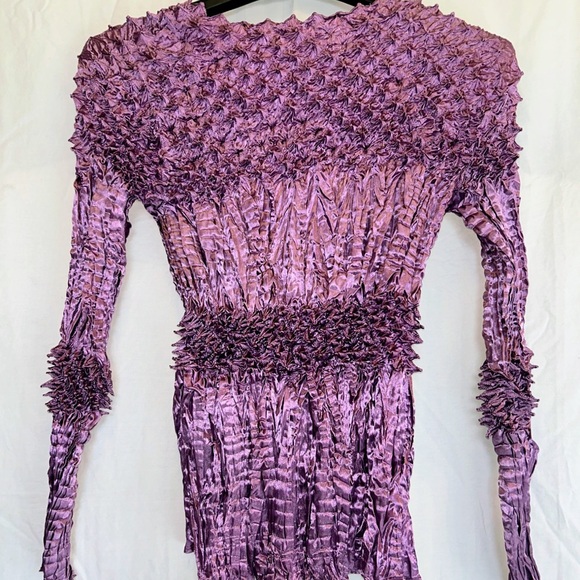 Textured Purple Smocked Long Sleeve Top - Picture 2 of 6